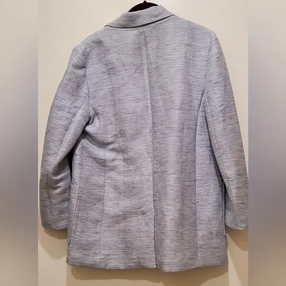 Blazer - Picture 4 of 4